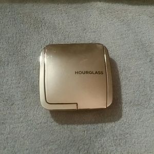 Hourglass Ambient Lighting Blush
